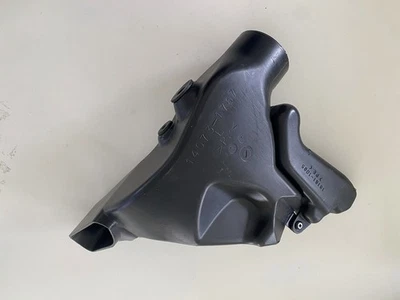 Kawasaki ZX-6R ZX600J 636A Conducto de Aire Izquierda Aspiración RAM Air Caja - Imagen 1 de 4