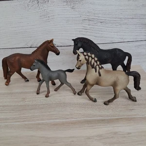 Schleich Lot ARABIAN MARE & Foal Hanoverian Horse ENGLISH THOROUGHBRED STALLION  - Picture 1 of 24