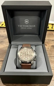 VICTORINOX SWISS ARMY 241520 VINTAGE INFANTRY AUTOMATIC CHRONOGRAPH TELEMETER - Picture 1 of 9
