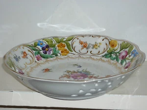 Flache Schale mit Blumenschnittarbeit - Bild 1 von 2