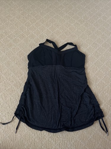 Foto 1 di 3