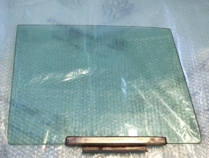 1x Vetro Ant. Verde Triplex XXX Originale TRIUMPH Dolomite Sprint OTTIME Cond. ! - Imagen 1 de 4
