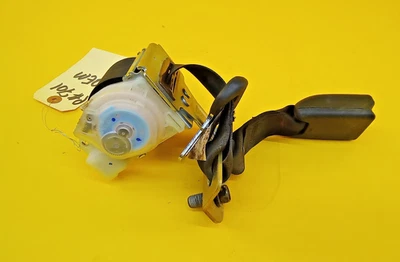 2016 - 2020 HONDA CIVIC Rear Center Seat Belt Retractor OEM 2494576 - Image 1 of 4