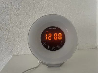 Silentnight JW-6639F Sunrise Sunset FM Radio Alarm Clock,Colour Changing-WORKING - Image 1 of 4