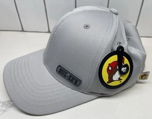 NEW Buc-ee's Hat Cap Fitted Gray Side Logo Size S/M - Picture 1 of 5
