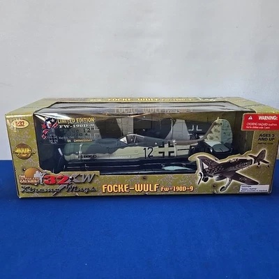 NEW The Ultimate Soldier 32X Focke-Wulf FW-190D-9 BLUE 12 1:32 Limited Edition - Image 1 of 4