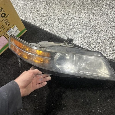 Used Front Right Passenger Headlamp Light Assembly HID 2004-2008 Acura TL OEM - Image 1 of 3