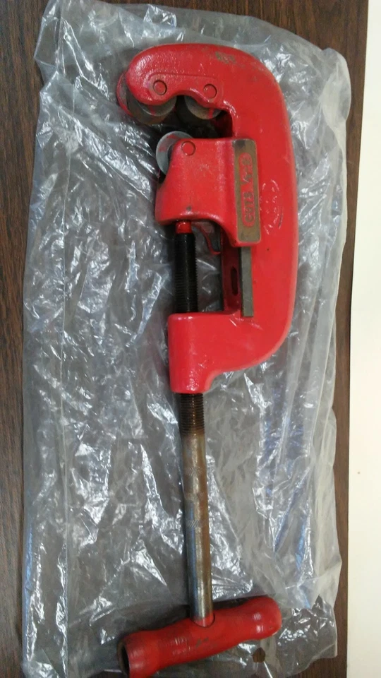 Ridgid 1/8" - 2" Pipecutter - Image 1 of 1