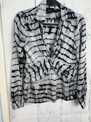 Blusa Lynn Ritchie 8 Blanca Azul Tie Dye Estampado A Rayas Seda Cuello en V Cintura Imperio Foto 1 de 4