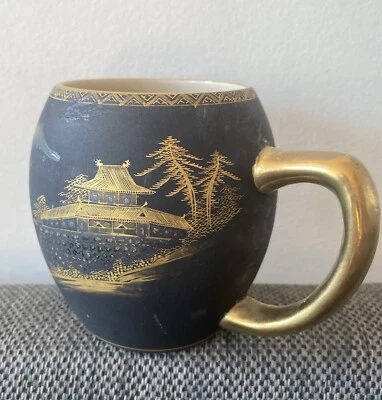 Antique Kutani / Satsuma Matte Black Mug - Signed Japanese Porcelain Gilt Vase - Image 1 of 4