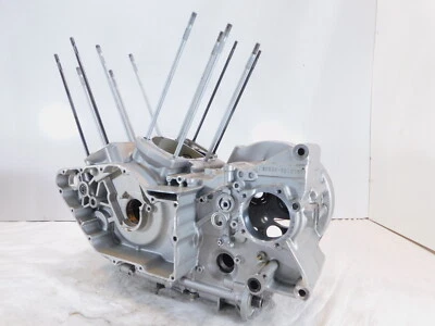 2003-2009 Honda VTX1300 VTX1300C VTX1300R Engine Motor Crankcase Crank Cases - Image 1 of 4