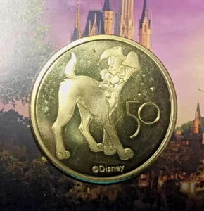 WALT DISNEY WORLD 50th anniversary Tramp COMMEMORATIVE MEDALLION COIN - Picture 1 of 2