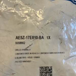 2010-2012 Ford Fusion Right Passenger Bumper Fog Light Bezel OEM AE5Z-17E810-BA - Picture 1 of 2