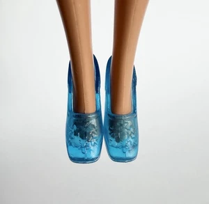 Disney Frozen ELSA Doll 12" BLUE Translucent Square Toe Snowflake High Heel Shoe - Picture 1 of 3