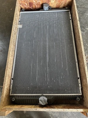 OEM Caterpillar 256-5309 Radiator - Image 1 of 4