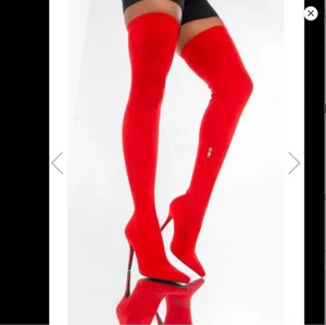 Neu im Karton Azalea Wang rote Stiefel Overknee High Heels Größe 9 - Bild 1 von 1