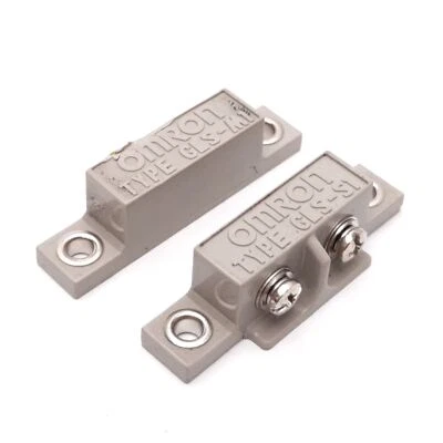 Omron GLS-S1 Magnetic Proximity Sensor W/ GLS-M1 Actuator, SPST-N/O, 100VDC 0.1A - Image 1 of 4
