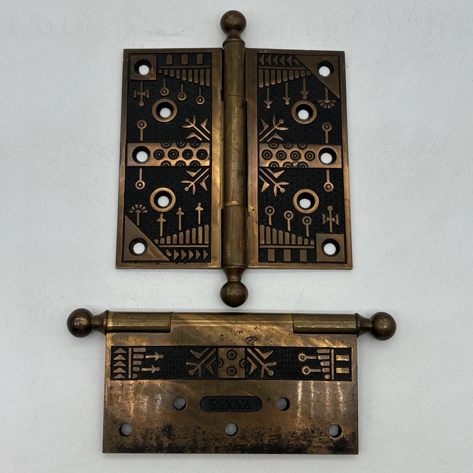 Pair Of Ornate Ball Top Brass Door Hinges 5 1/2 x 5 1/2" Large Heavy Ornate - Image 1 of 4