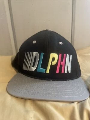 Gorra rosa + correa de delfín trasera  Foto 1 de 4