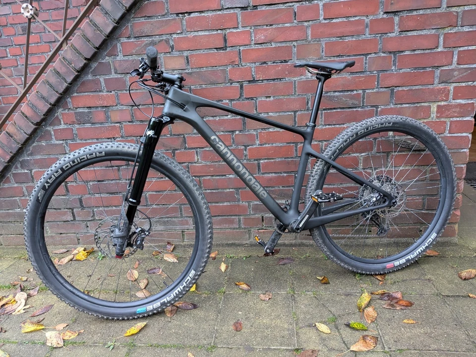 Cannondale Scalpel HT Carbon 2, 2025 schwarz Rechnung von 08/2025 UVP 4.399 € -M - Bild 1 von 4