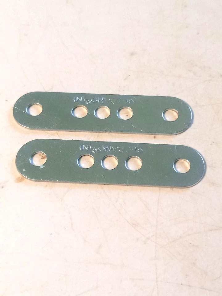 Montador Meccano: Parte 6 (B135): Tiras de acero de 5 orificios (1-3-1 Lote de 2 Foto 1 de 1