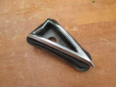 1968 PONTIAC GTO LEMANS TEMPEST REAR SIDE MARKER BEZEL OEM - Изображение 1 из 4