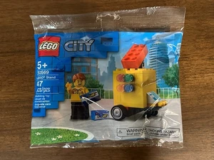 LEGO City 30569: LEGO Stand - NUOVO E SIGILLATO - RITIRATO - RARO - Foto 1 di 2