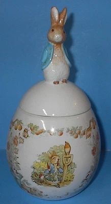 BEATRIX POTTER PETER RABBIT CERAMIC EGG 1997 10" TALL NO CHIPS NO CRACKS - Image 1 of 4