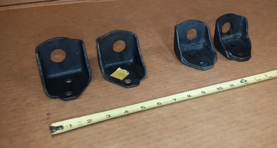 Par de soportes de montaje de motor NOS 55-59 Chevy seis camionetas 55-57 Belair 210 150 Foto 1 de 4