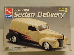 AMT ERTL 1940 Ford Sedan Delivery Maßstab 1:25 Modell - Open Box Kit - Bild 1 von 6