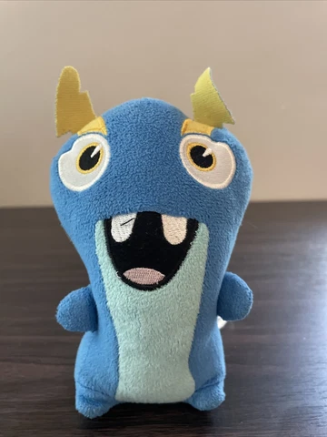 Slugterra Joules Plush Doll Stuffed Toy 7 Inches Blue Cover
