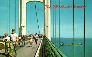 Postcard the Mackinac bridge joining Michigan peninsulas - Bild 1 von 2