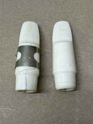 Ligadura de saxofón alto M Martin vintage con dos boquillas dañadas Foto 1 de 4