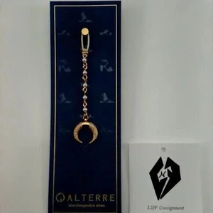 Alterre Gold Plated Horseshoe Shoe Charm . - Picture 1 of 5