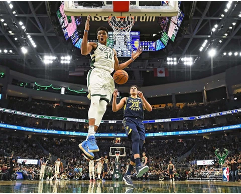 Giannis Antetokounmpo Milwaukee Bucks Celebration vs Indiana Pacers 8x10 Photo Cover