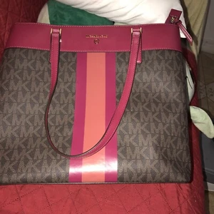 $298 Michael Kors MORGAN Center Stripe. Berry Multi LG Tote Purse Handbag MK Bag - Picture 1 of 6