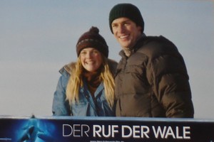 BIG MIRACLE - Lobby Cards Set - Drew Barrymore, Kristen Bell, Dermot Mulroney