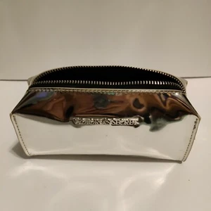 Victoria's Secret Silver Zippered Makeup Cosmetic Bag NEW - Picture 1 of 5