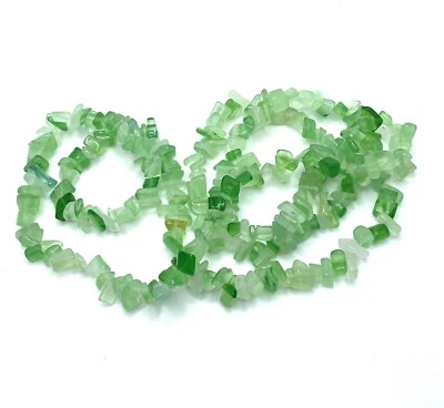 Ожерелье с зеленым авантюриновым чипом в виде сердца чакры исцеляющий хрустальный камень 17 дюймов 1960-е - Изображение 1 из 4
