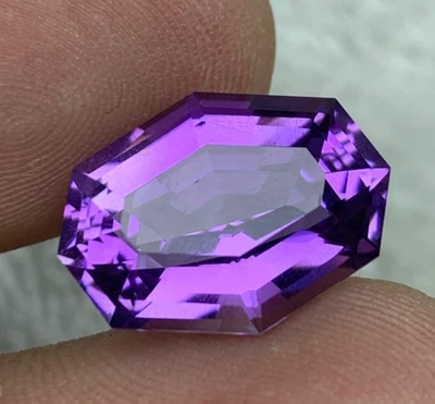 7.50Ct Natural Amethyst Cushion Sugar Loaf, Medium Purple, Amethyst Flawless Foto 1 de 4