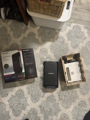 Multi-Gig NETGEAR Nighthawk CM1200 Foto 1 de 4