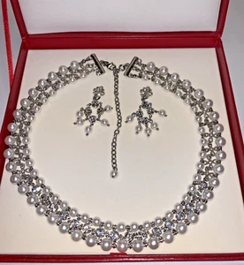 Avon Pearlesque Halsband Halskette und Ohrring Geschenkset Clip Kunstperlen Strass - Bild 1 von 14