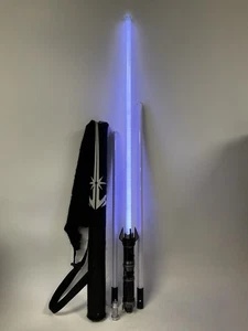 StarWars Galaxy’s Edge Savi’s Workshop Lightsaber Blue/Red Crystal With 3 Blades - Picture 1 of 16