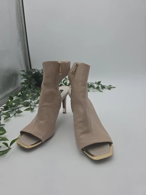 DKNY Boston Cuero Peep Toe Tacones Sandalias Botines Mujeres 8.5 Taupe Foto 1 de 4