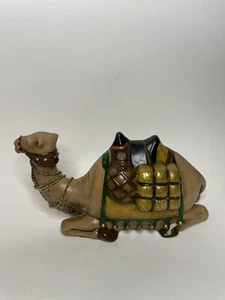 Vintage 5” H Holland Mold Christmas Nativity Laying Camel Ceramic Handpainted - Foto 1 di 4