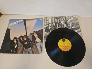 RAMONES - LEAVE HOME 1977 UK PRESS 12" VINYL RECORD LP .  - Bild 1 von 9