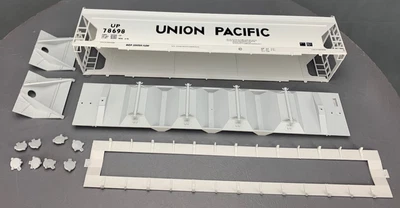 O Scale Weaver 50’ ACF Center-Flow Cvd Hopper Union Pacific #78698 Kit  O2920 - Image 1 of 4