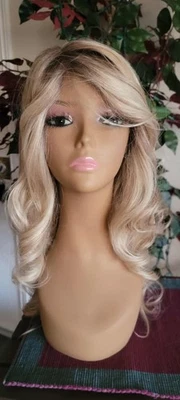 ¡Nuevo! Iman Medium 14 pulgadas Peluca larga clásica rubia clara Balayage Foto 1 de 4