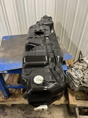 06-10 FORD EXPLORER FUEL GAS TANK 22.5 GALLON - Image 1 of 4