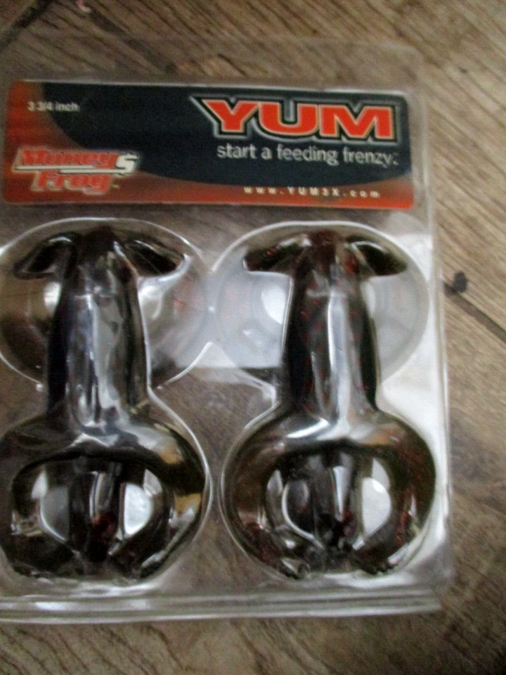 YUM MONEYFROGS 3-3/4" EL JEFE PACKAGE OF 2 MONEYFROGS - NOS - Image 1 of 1
